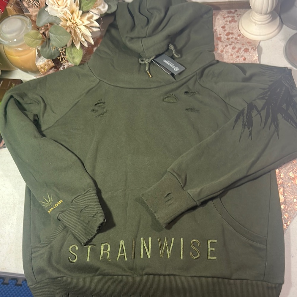 NWT Strainwise higher living destressed hooded sweatshirt